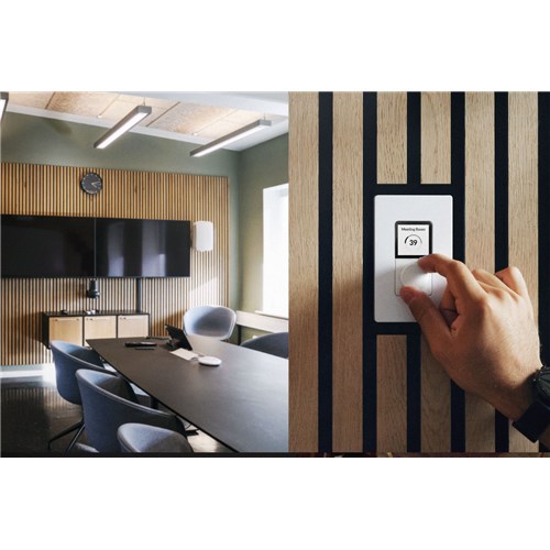 blaze-audio-product-page-wall-s-1-us-controllers-img-2-1200x800-1-1