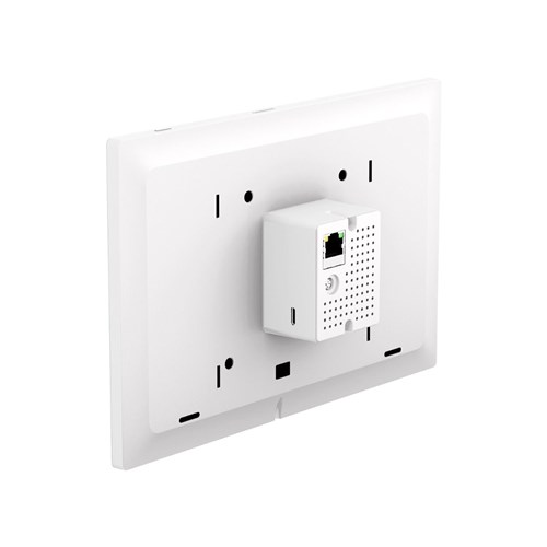 ist-10_back_angled_white